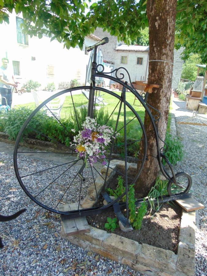 Fragole E Menta Hotel Attimis Екстериор снимка