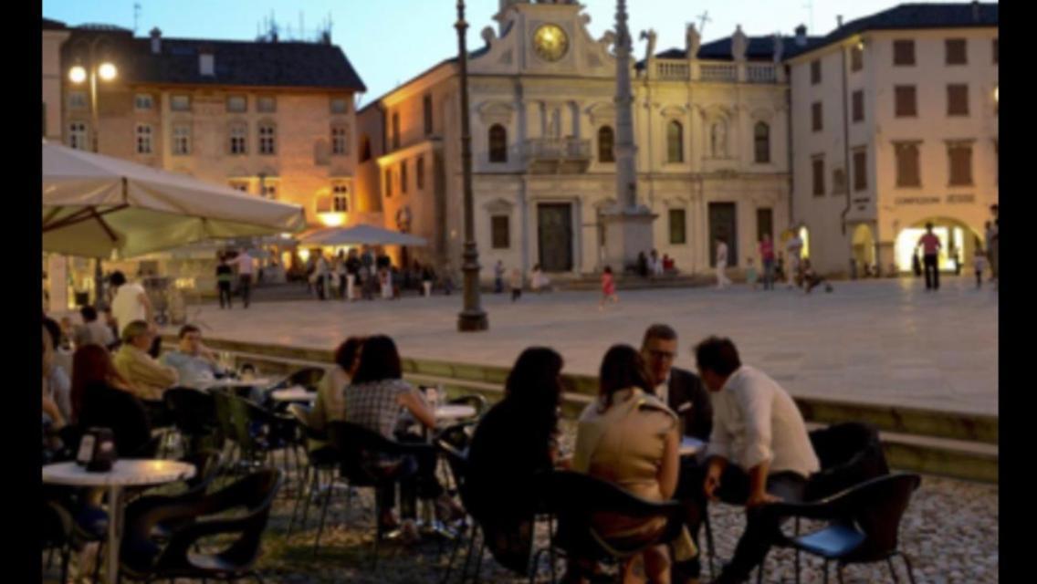 Fragole E Menta Hotel Attimis Екстериор снимка
