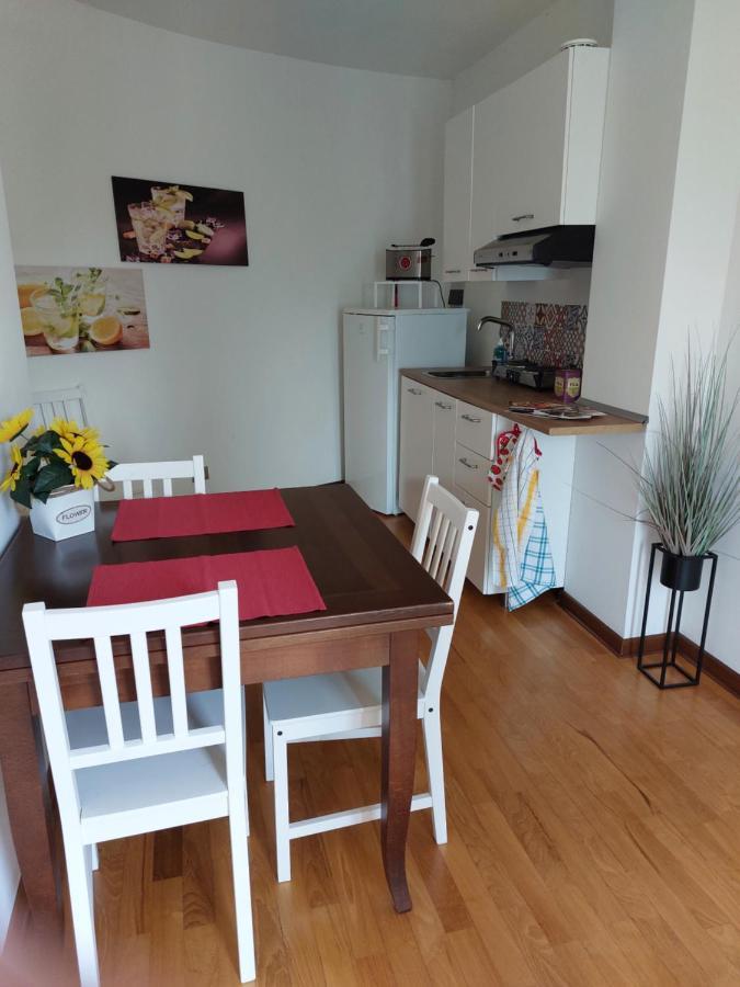 Fragole E Menta Hotel Attimis Екстериор снимка