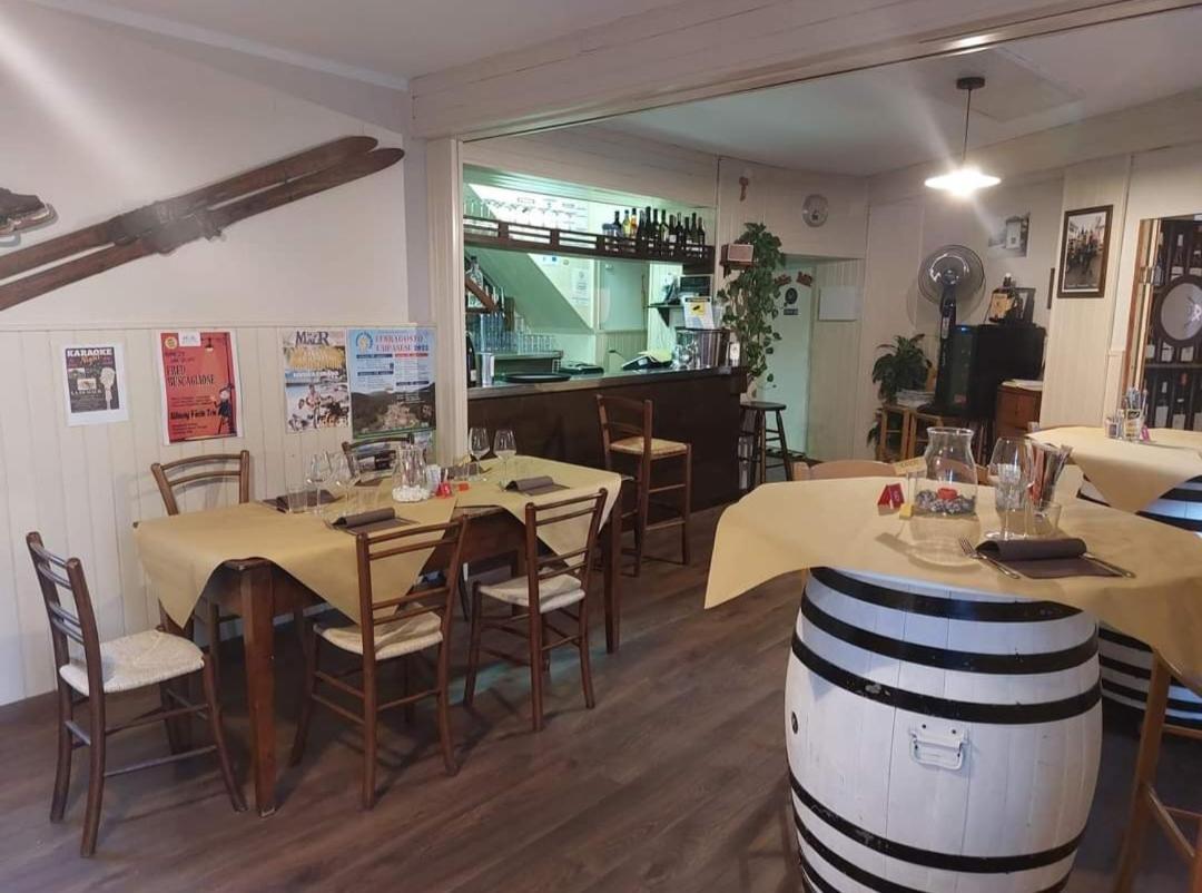 Fragole E Menta Hotel Attimis Екстериор снимка